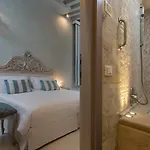 Relais Hotel