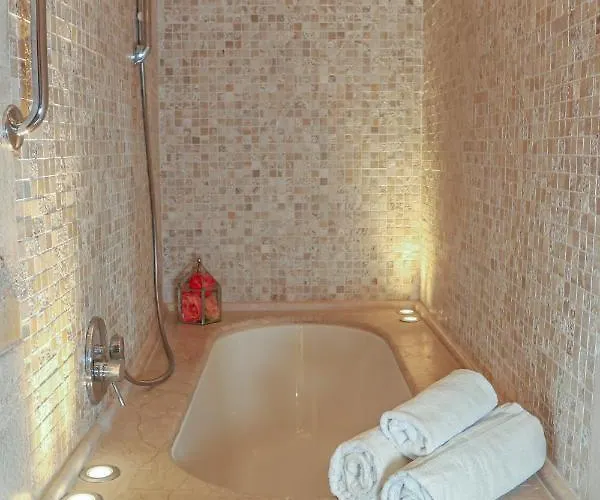 Отель Relais 3*